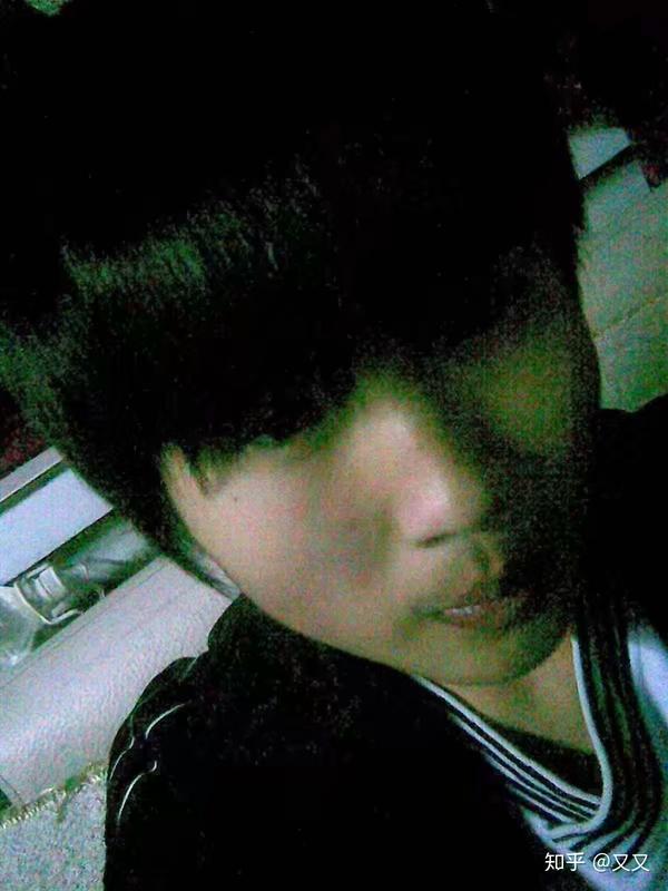当时很流行杀马特,真的怀疑当时的眼光,本人当时偏胖.