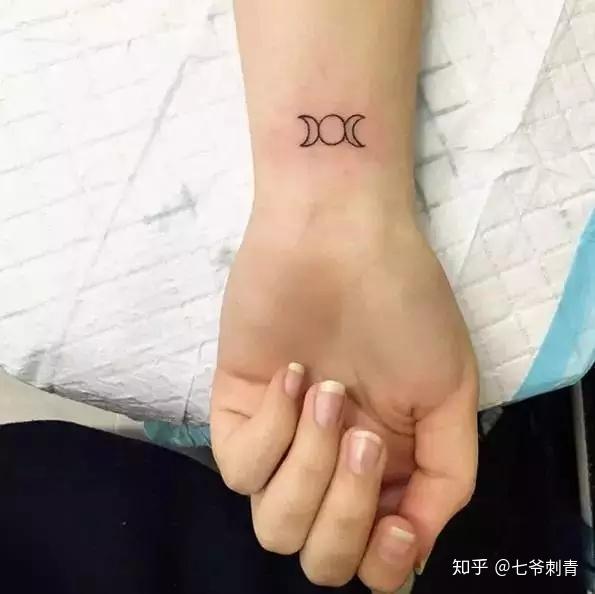 200~300块钱纹身,200块钱的小纹身 吉安100~300的小纹身图案