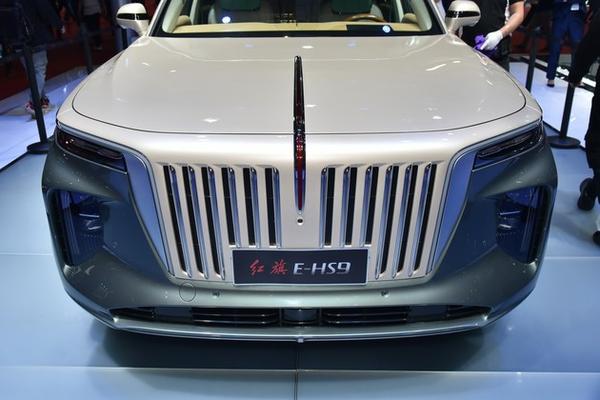 红旗轿车新款2021图片,途锐2021款新款图片 2021上海车展实拍敦煌文化风格实拍红旗ehs9敦煌主题版