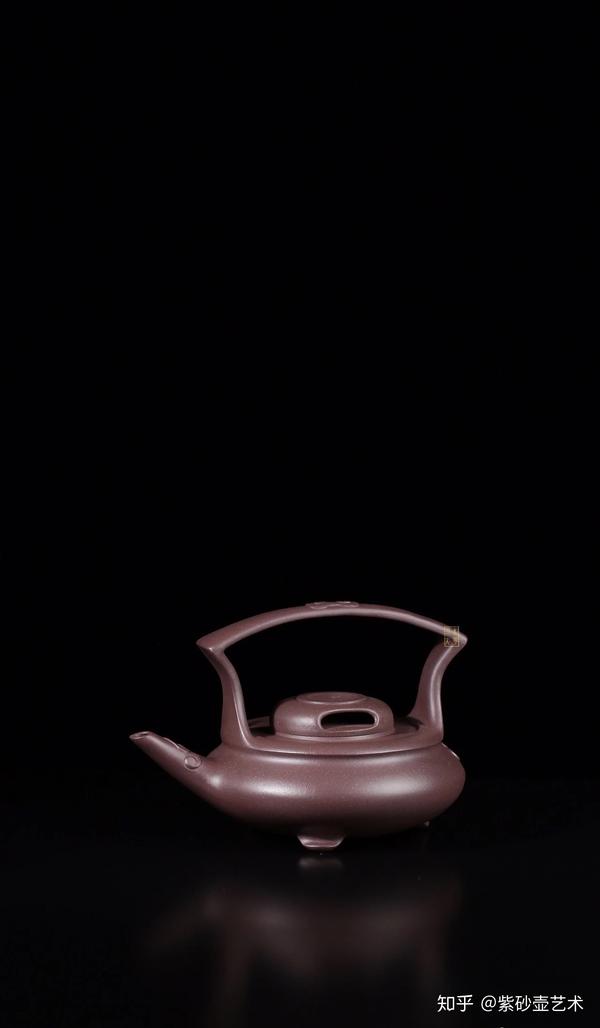 鲍雯君紫砂壶作品《天际壶》