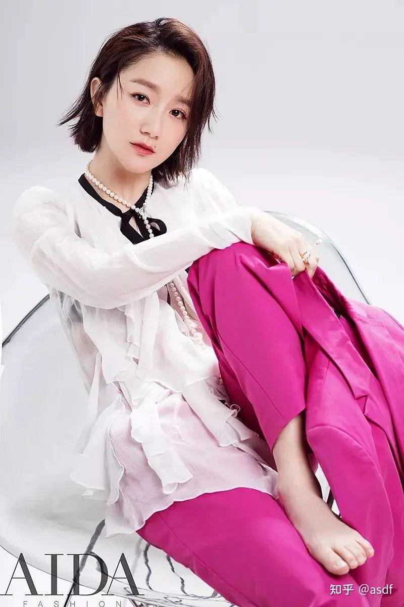 扫黑决战中的性感女老板林巧儿asdf