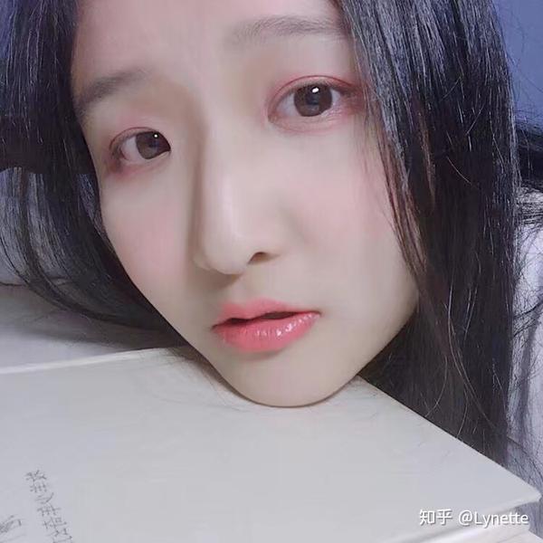 高中时素颜就好看的女生长大化妆后岂不逆天?