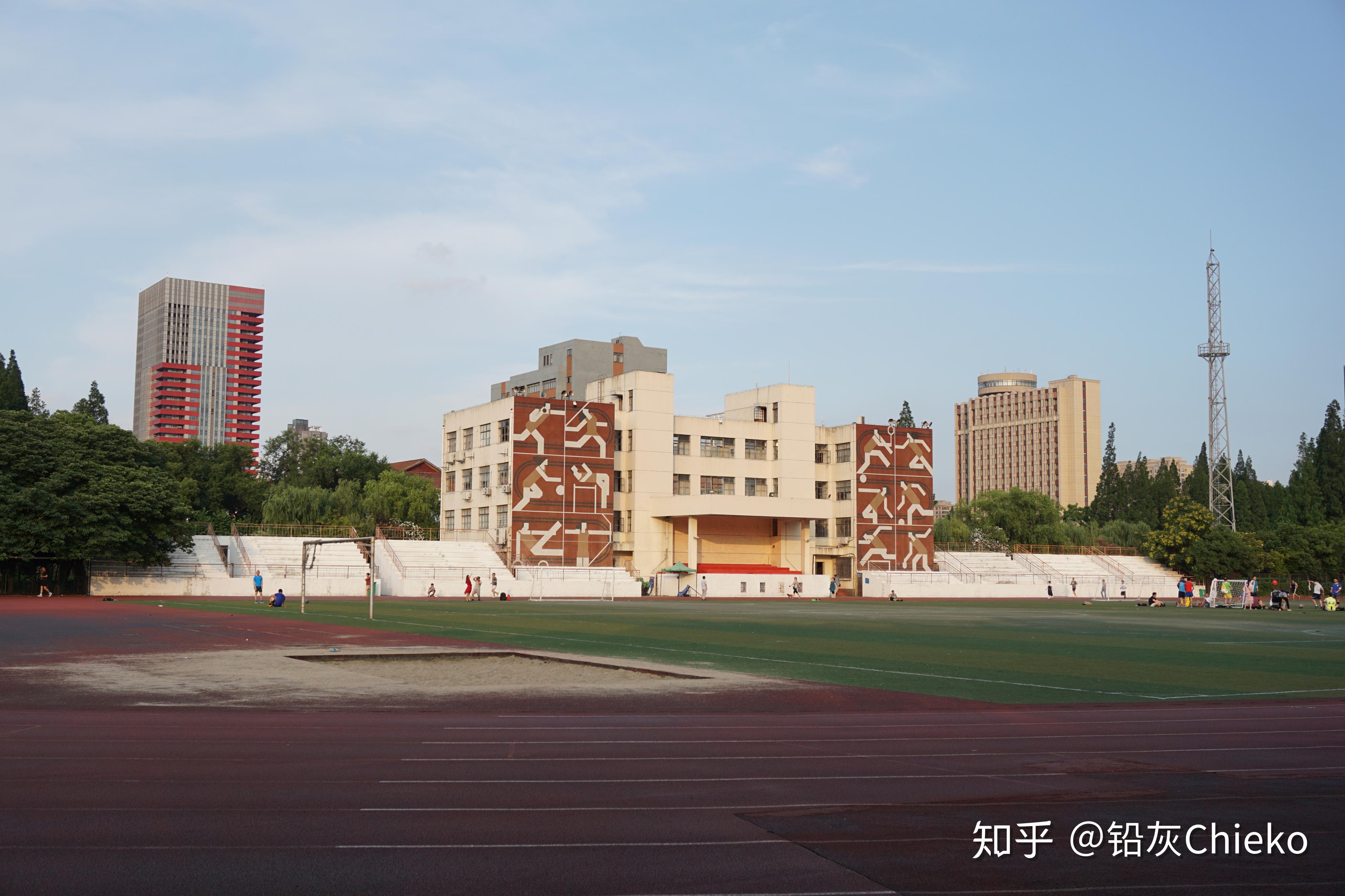 如何在华东师范大学中北校区脱单