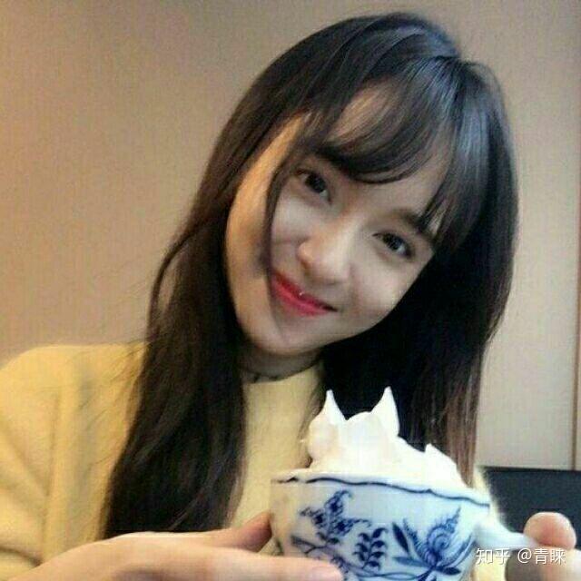 有没有这种黄色系的女生头像啊