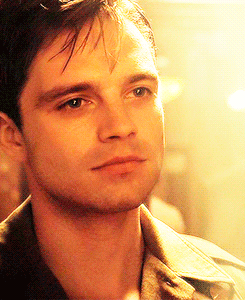 好的,又翻到了我冬兵和铁爸爸的大眼照,这俩的眼睛我也是实名