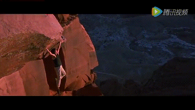 阿汤哥早在《碟中谍2》中就是以一段前无古人的攀岩镜头为开场片段