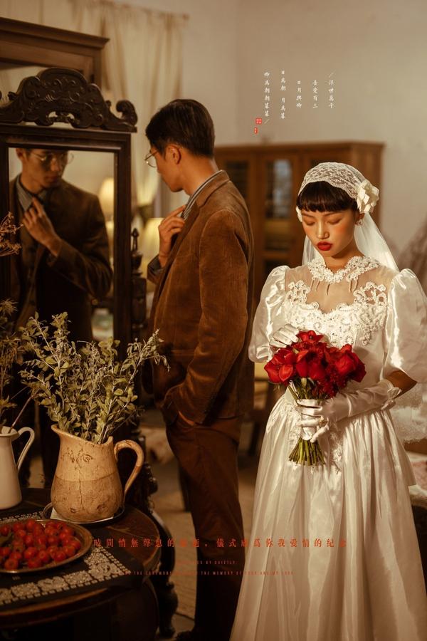 成都婚纱照\成都婚纱摄影|室内法式复古风怎么拍才独特?