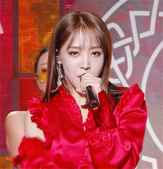 韩国女团成员有哪些惊为天人的瞬间