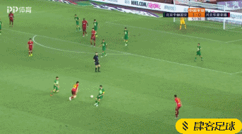 第62分钟,比埃拉和金泰延左路踢出配合,比埃拉禁区内小角度射门,被