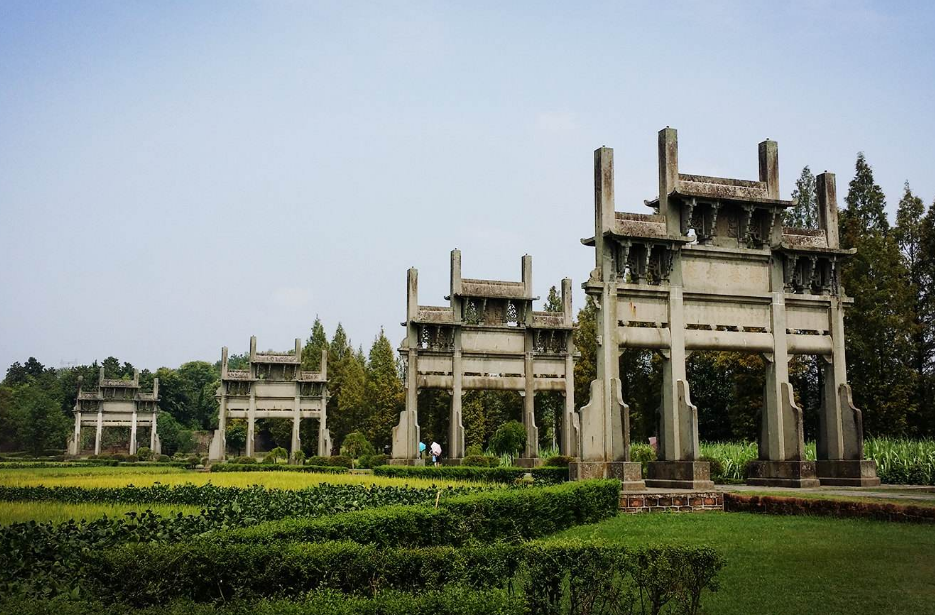 中国建筑文化关于徽州古牌坊的历史故事