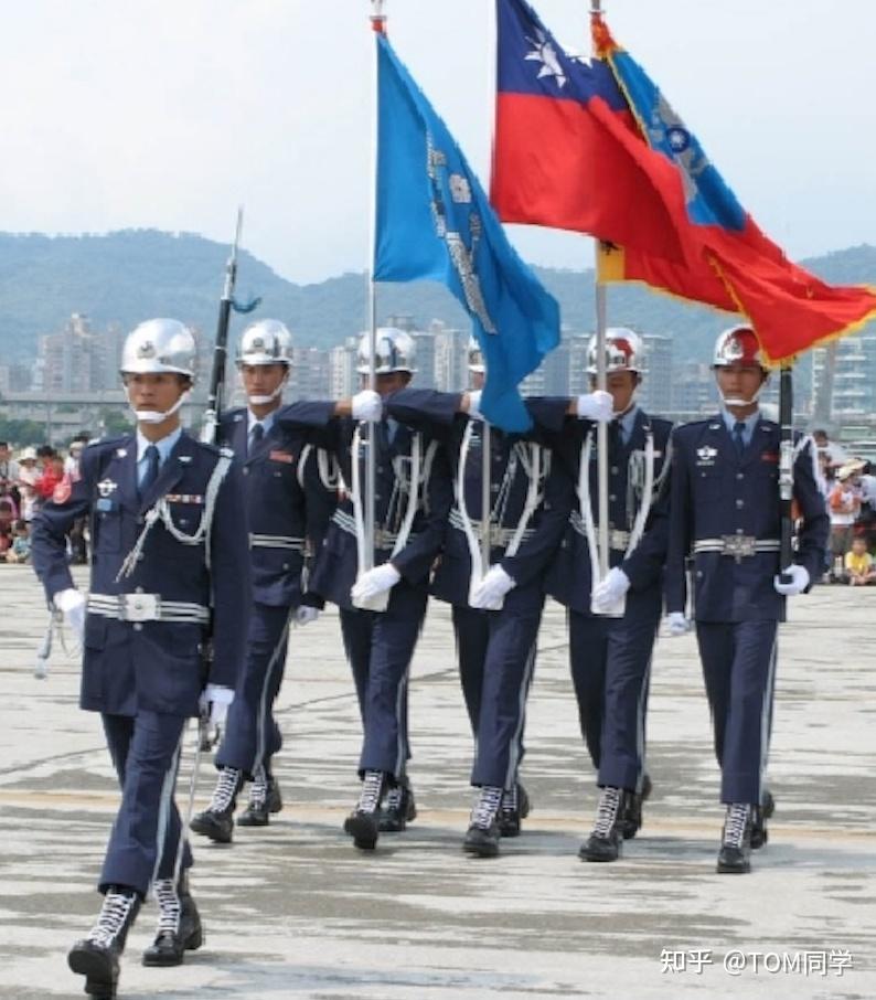 空军仪队为1956年2月于南港成立,隶属于空军警卫旅,与同时改编的宪兵