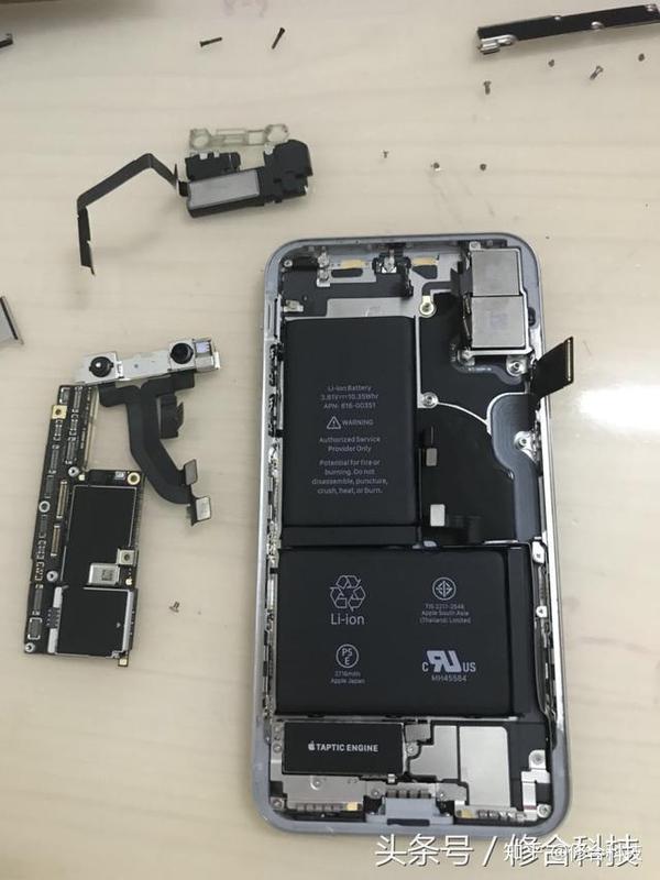 苹果手机iphone x详细拆机分解教程!精细作业!