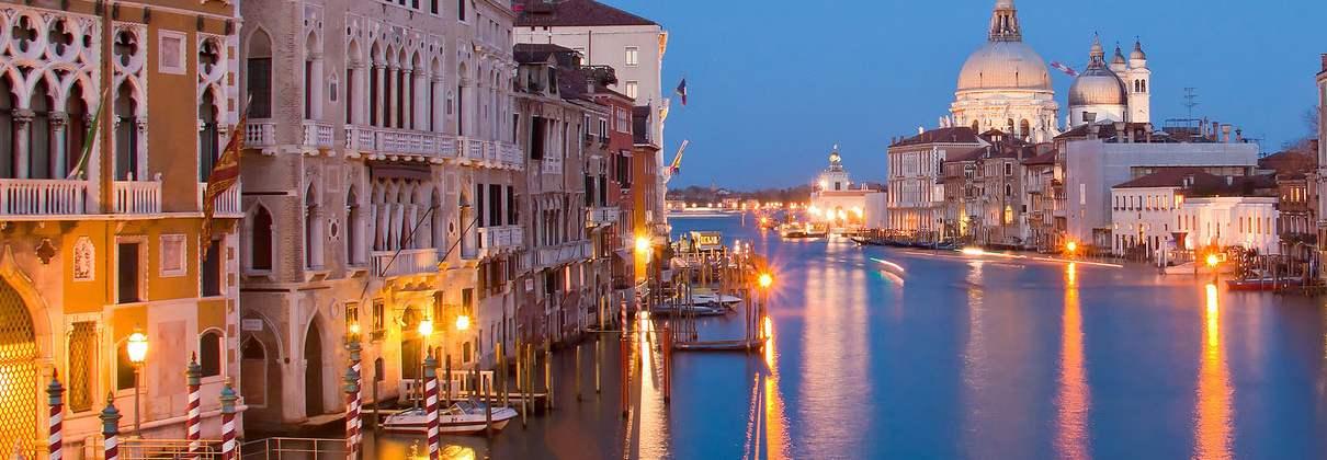 意大利威尼斯作为世界上十大最美的城市之一,它的著名