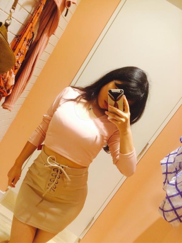 大胸女生如何穿衣搭配?