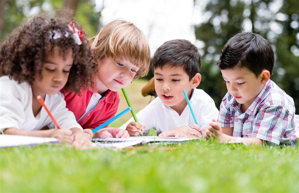 幼儿园的小朋友要不要学加减乘除法幼儿园大班了要不要提前学会加减