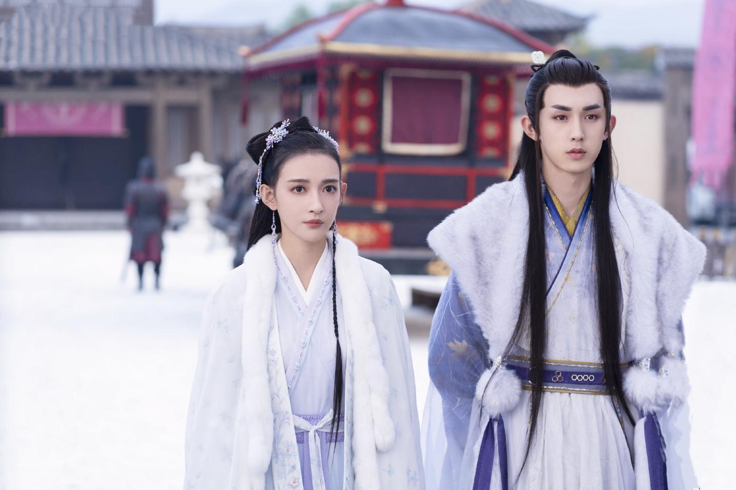 《百灵潭》:万妖之王恋上倒霉公主,是不合格的恋人,合格的红娘