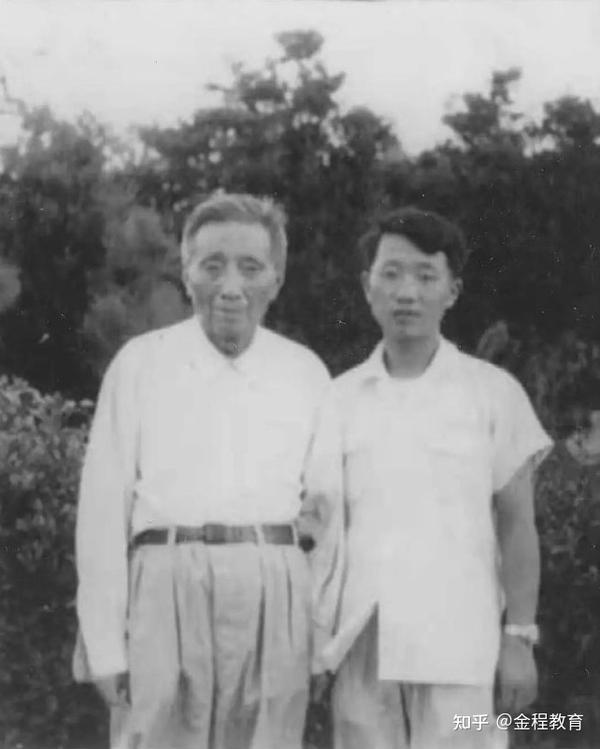 陈望道(左)与陈振新(右)