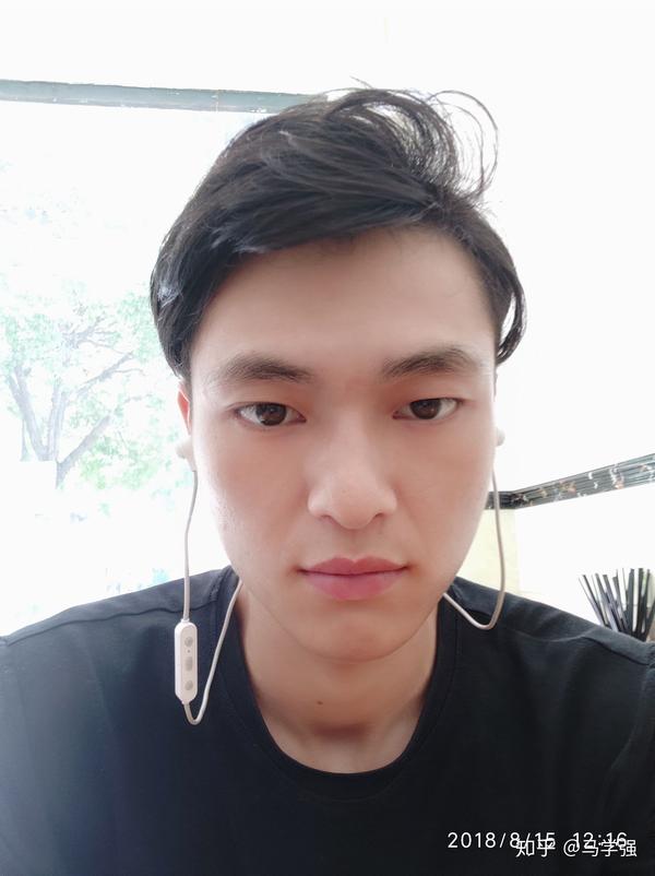 为什么抖音app里帅哥美女那么多?