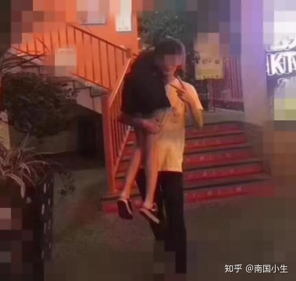 高考结束每个夜店门口都有捡尸人等着性侵18岁酒醉少女触目惊心