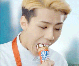 大家有没有关于exo的表情包?