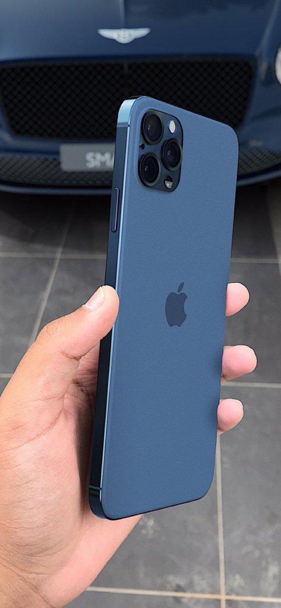 啦啦啦啦 iphone12已经跳票太久,久到小伙伴们已经失去了耐心,将购机