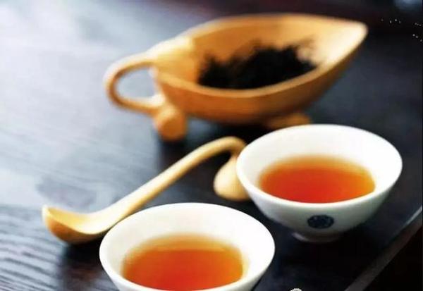 到底是茶中的什么物质让喝茶能提神醒脑?