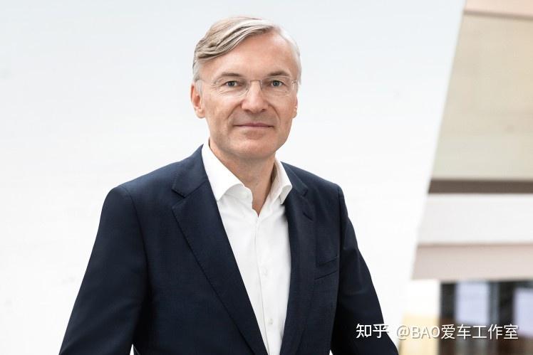 早在2017年,出任采埃孚ceo的沃夫翰宁·施艾德就提出集团将聚焦包含