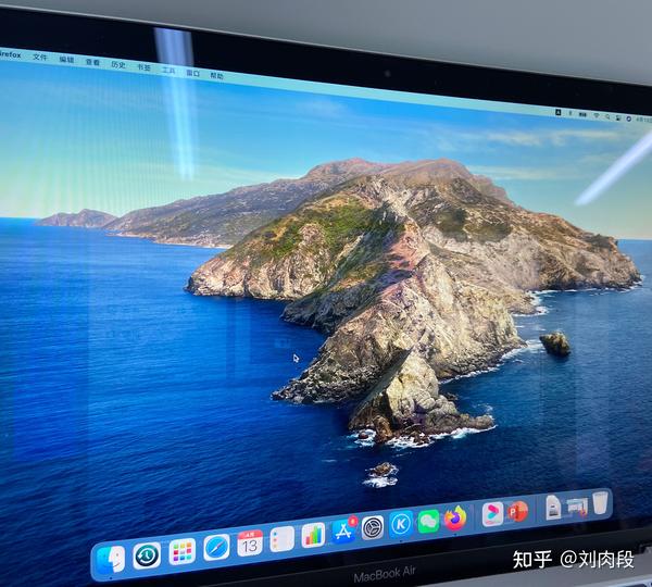 MacBookAir屏幕,macbookair 12月份买的苹果macbookair,屏幕无故出现残影,频率一个星期一次,后又