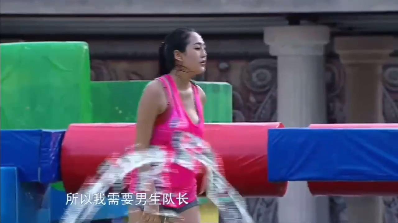 闯关美女解锁冲关新姿势太难了