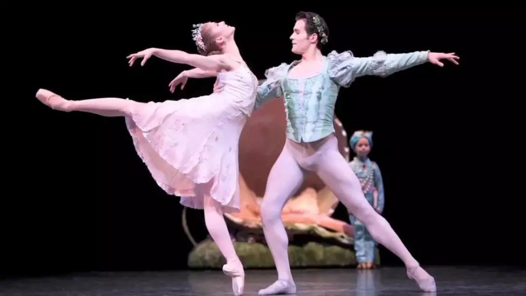 按头安利这些美到炸裂的古典芭蕾舞剧!(内附观看链接)