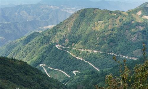 非典型越野穿越浙中川藏线