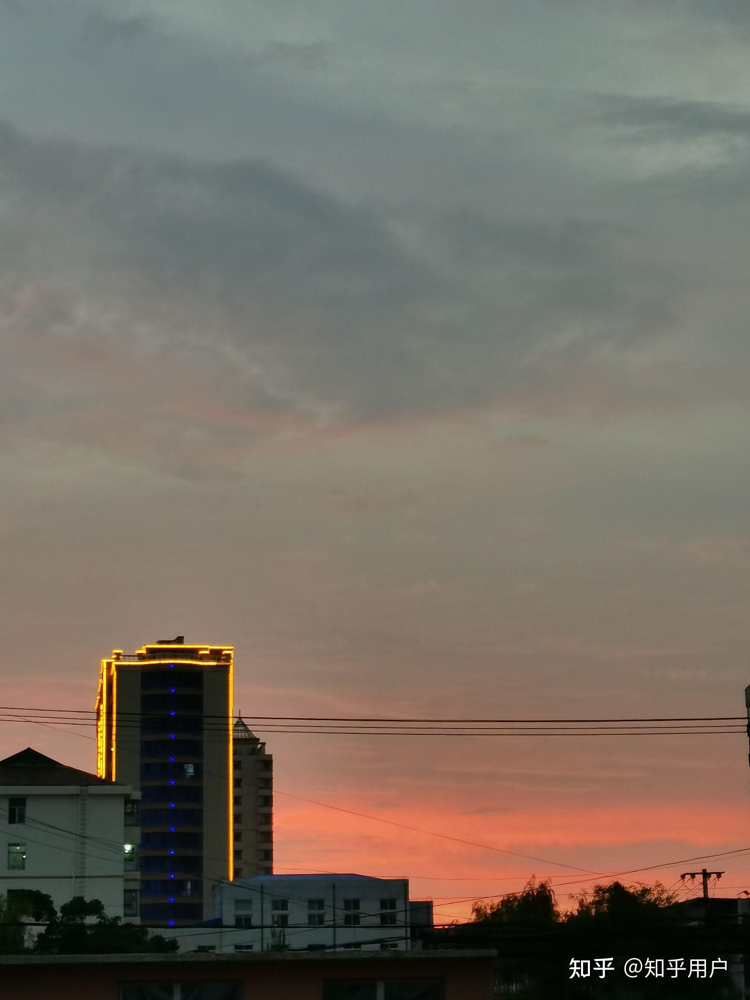 为什么大部分高中生初中生对惊艳的夕阳日出有特别的情愫