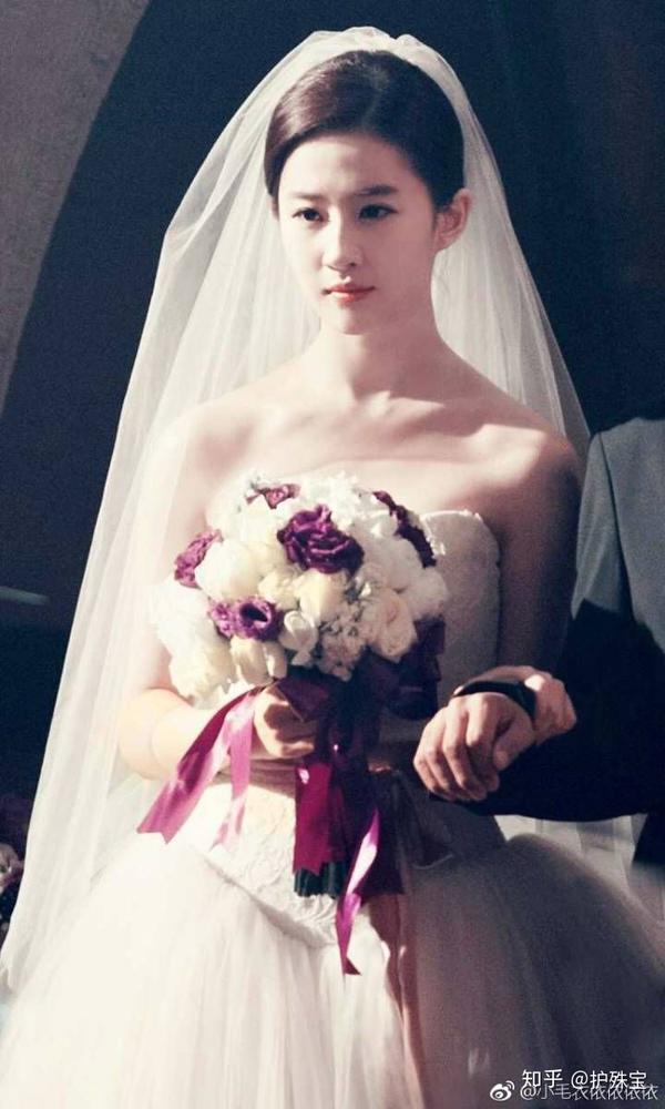 怎么样才能让刘亦菲做我的女朋友?