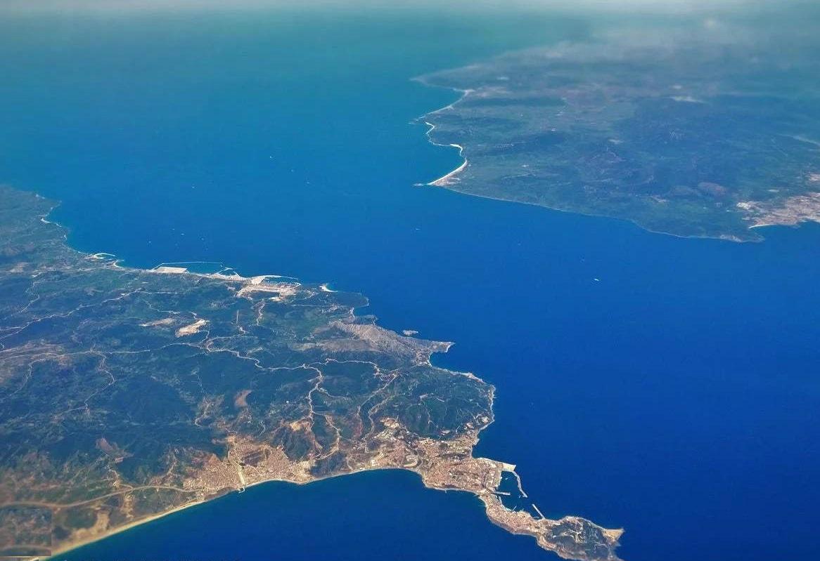 为什么说直布罗陀海峡将来可能在地球上消失