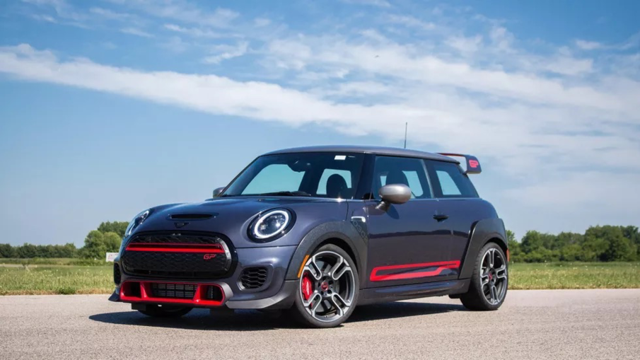 2020款minijcwgp像样的minicooper最终形态