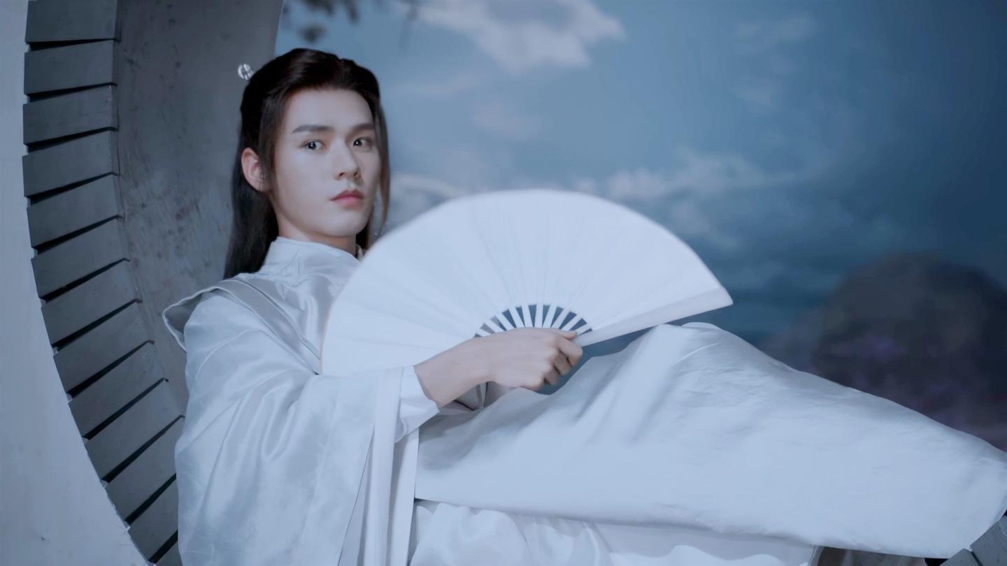 分析《山河令》里的眼神戏:温客行天真纯净,周子舒温柔又强大