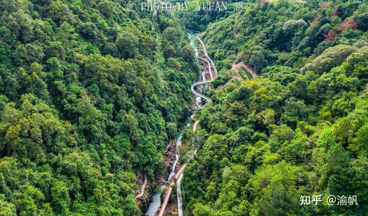 潮州也有大峡谷,位于粤东最高的大山中,青山碧水如天然氧吧