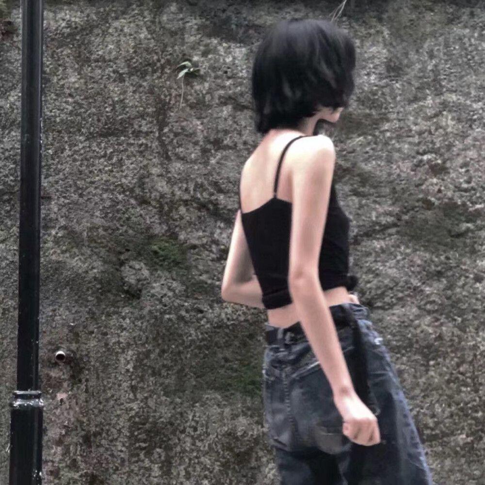 有没有这样背面的女生好看的头像? - 知乎