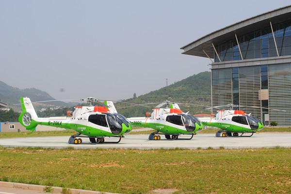 九九九空中救护的三架空客h130直升机