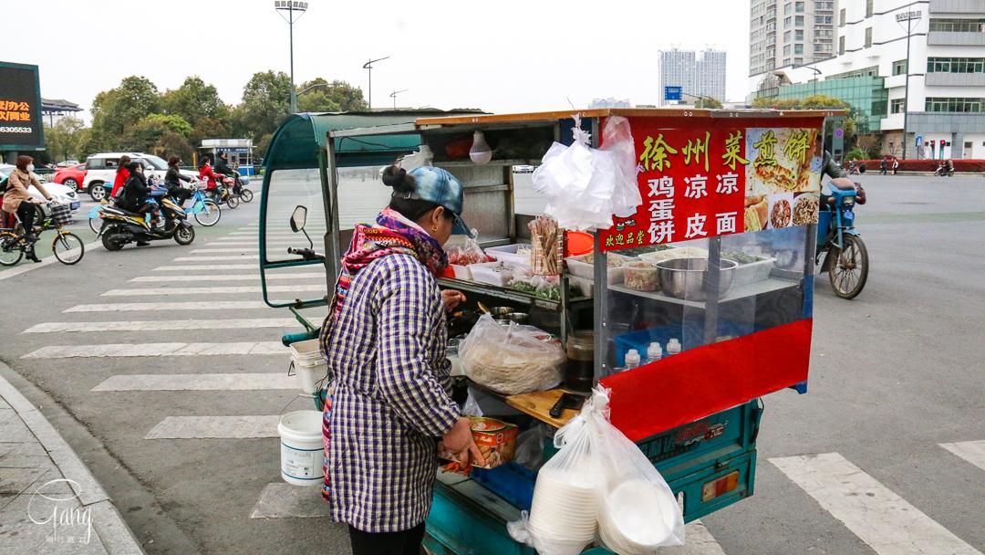 回忆旅途故事,常州大街卖徐州菜煎饼的阿姨一张饼的温情