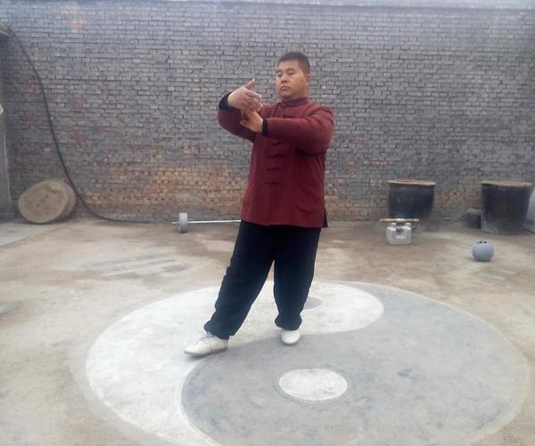 无极桩(又称三元站桩功)