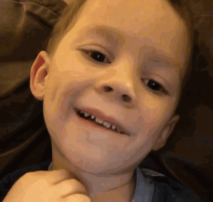 假笑男孩开微博!gavin thomas最全表情包全面开挂