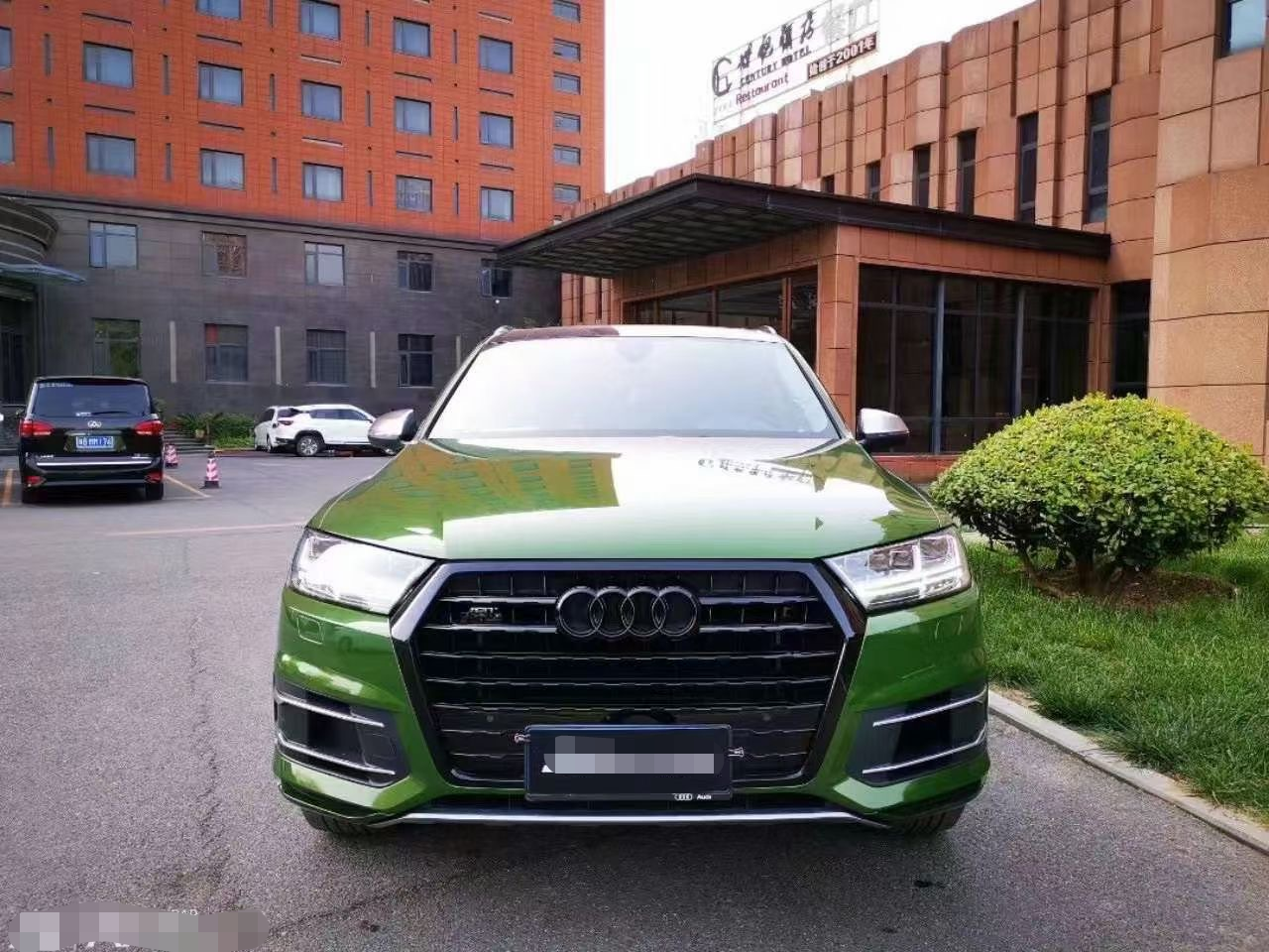 奥迪q7改色索诺玛绿真的是春回大地的感觉