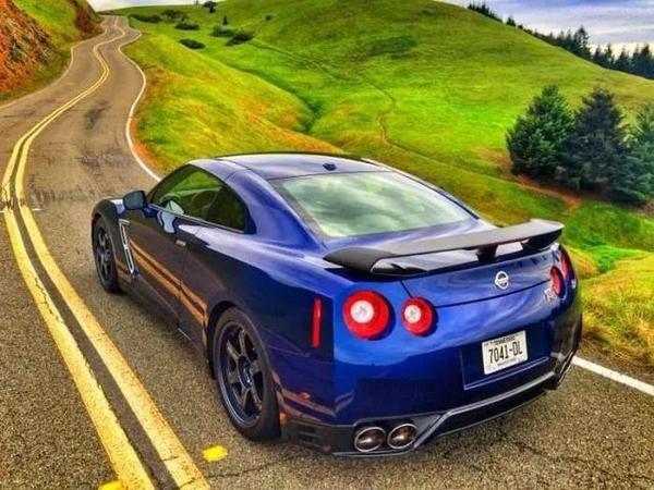 日产gtr