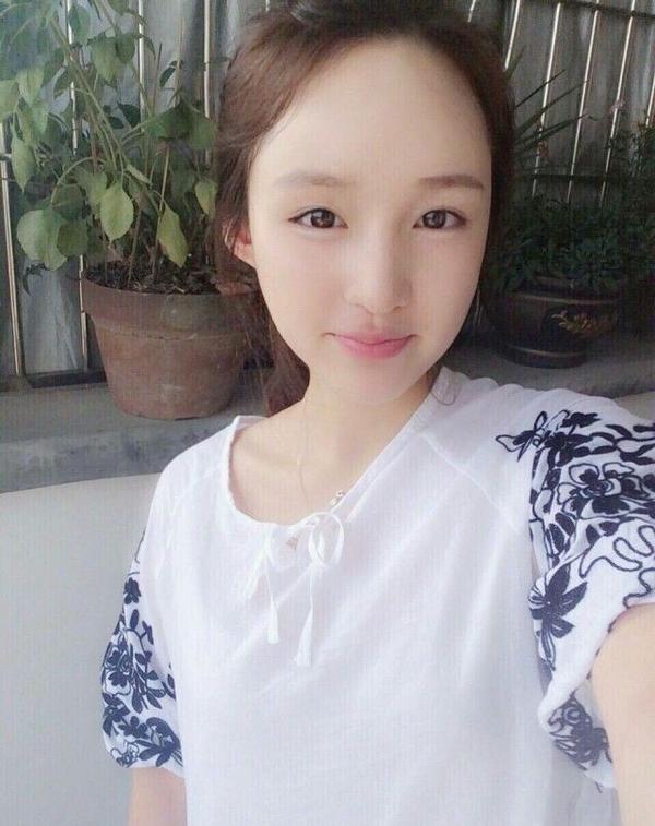 女朋友长得好看是怎样的体验?