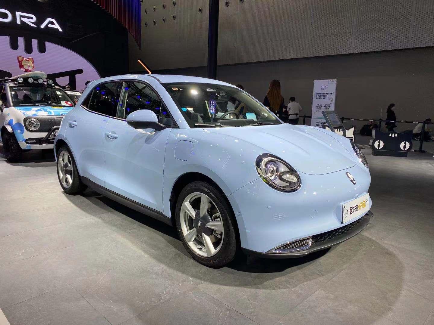 外形酷似mini,续航500km,欧拉好猫广州车展实拍