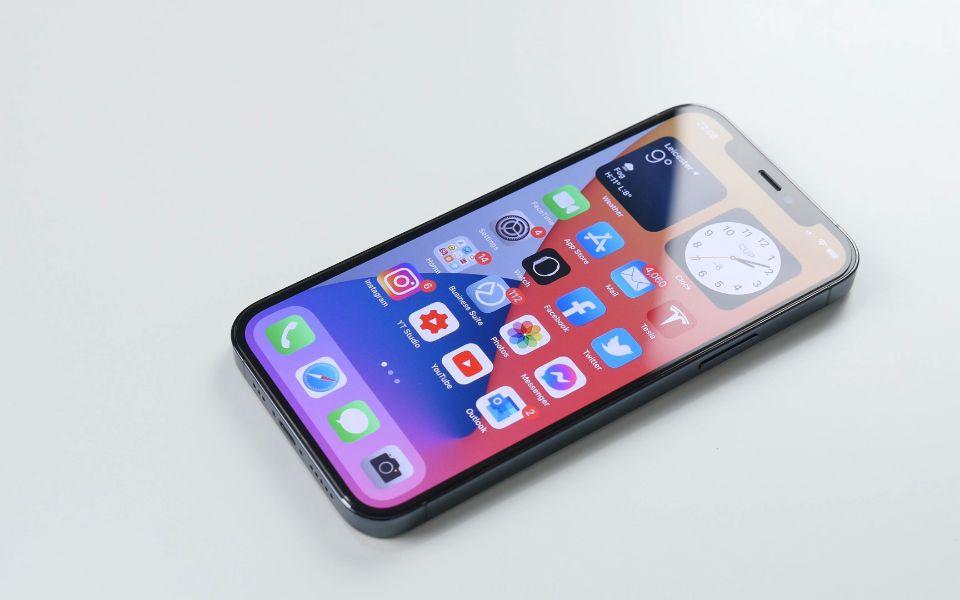 iphone 13 pro真机曝光:外观基本定型,命名成最大悬念