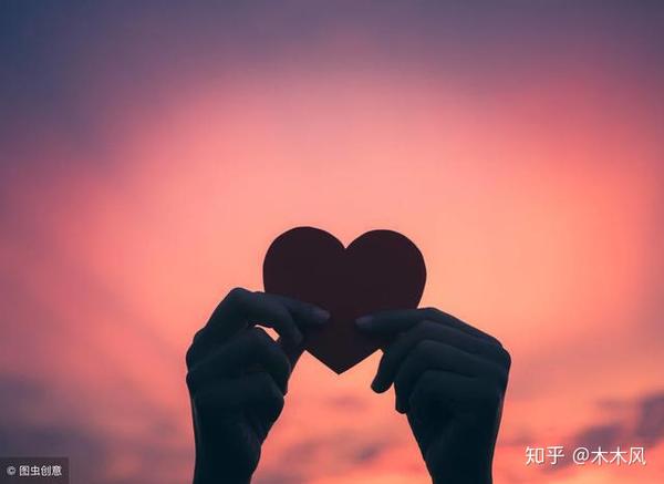 情侣相处:让你们情感升温的5个恋爱技巧