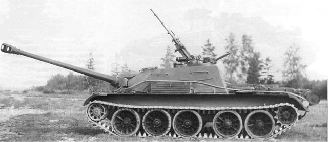 五对负重轮的歼击车苏联su12254终究是跟不上时代了