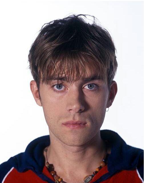 如何客观评价damon albarn的长相?